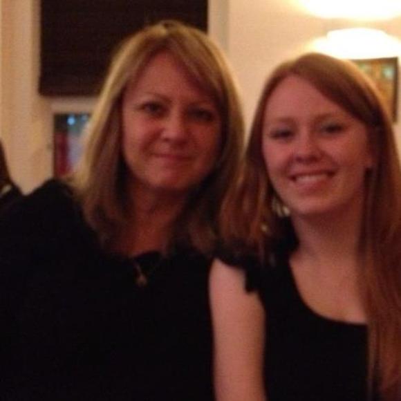 Meet your Posher, Sandra - Picture 1 of 1